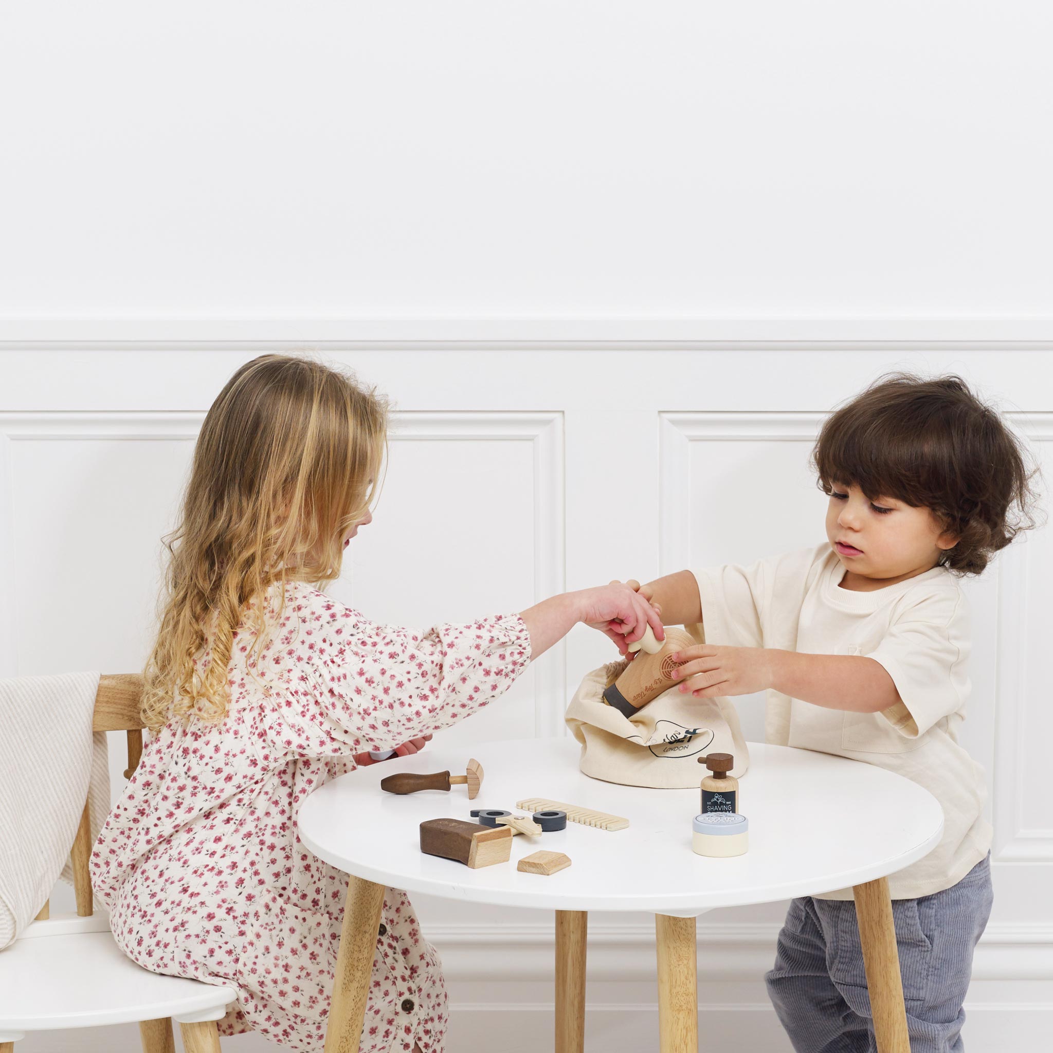 Trusă coafor și frizer din lemn, set 10 piese – Le Toy Van