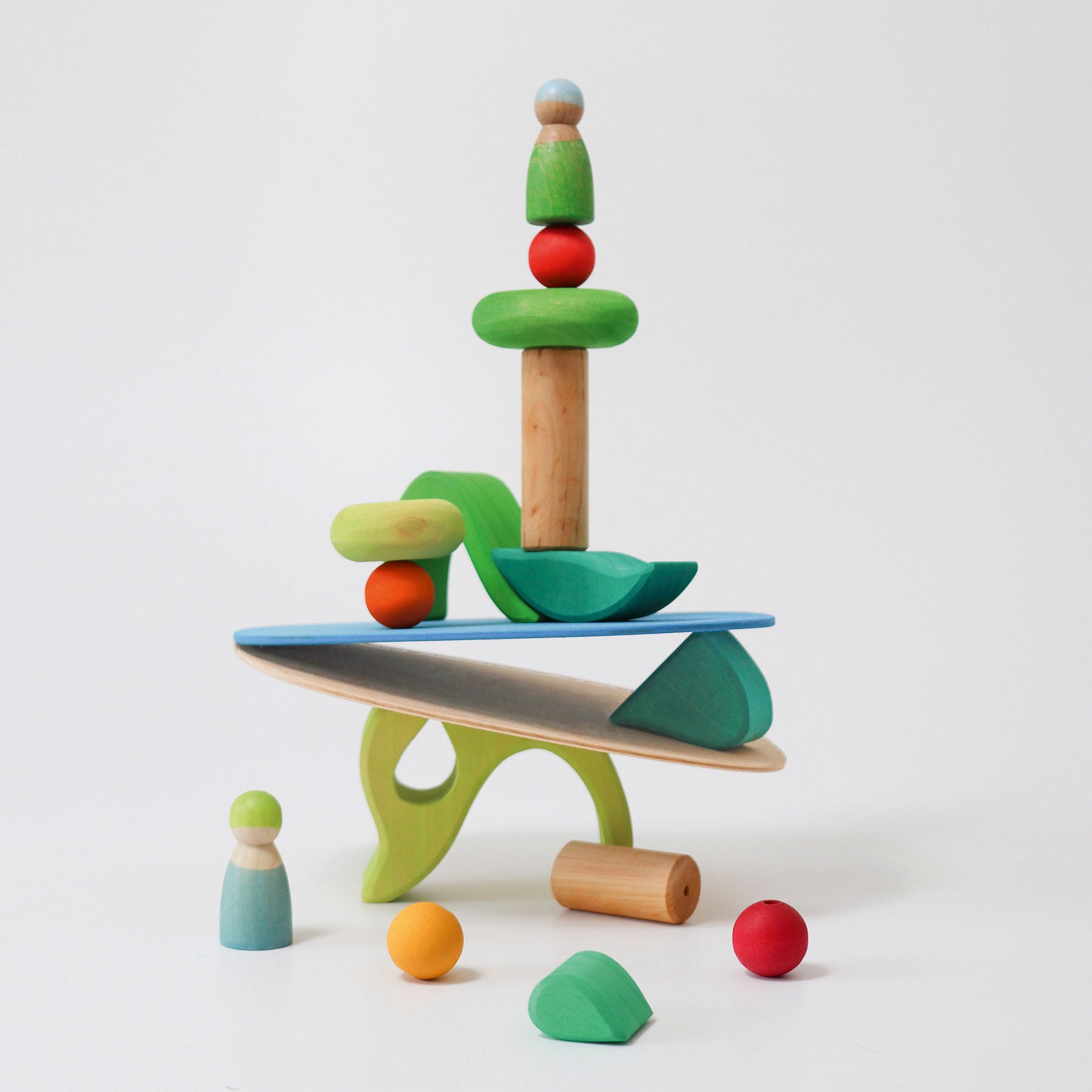 Set joc small world din lemn cu căsuță și accesorii, Small World Play in the Woods – Grimms
